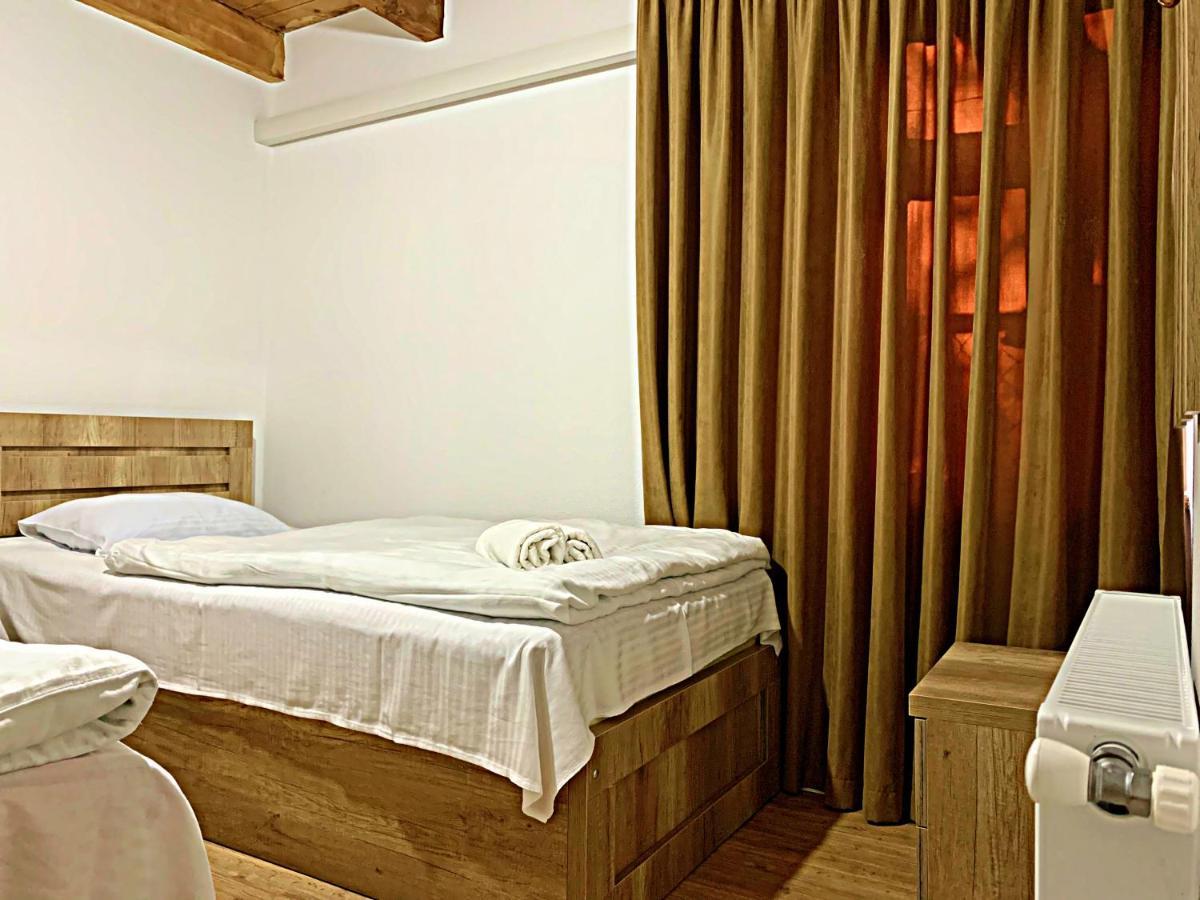 Old City Hotel Kutaisi Eksteriør bilde